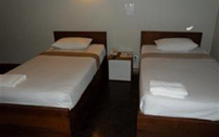 golden-valley-inn-R3-201x126